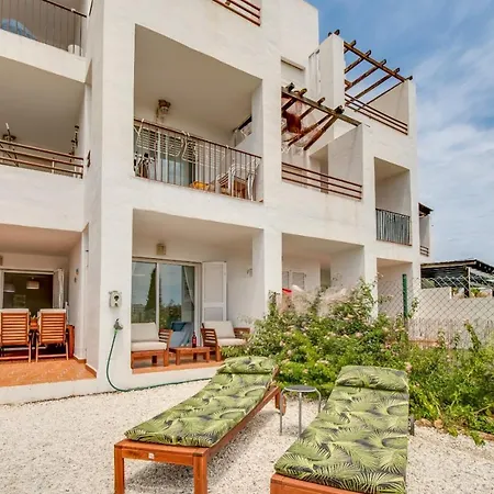 Apartment Beautiful Buganvillas Garden Manilva