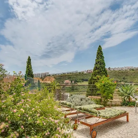 Beautiful Buganvillas Garden דירה *