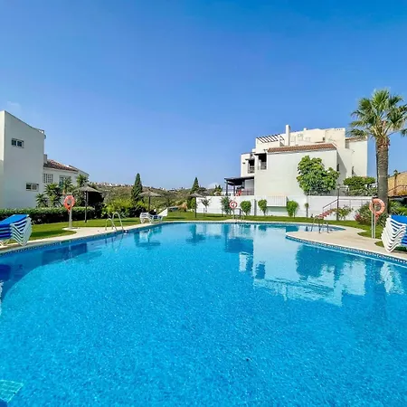 Beautiful Buganvillas Garden דירה מנילבה